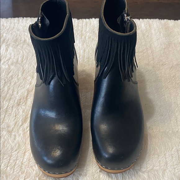 Swedish Hasbeens Black Leather Footwear - Picture 1 of 6